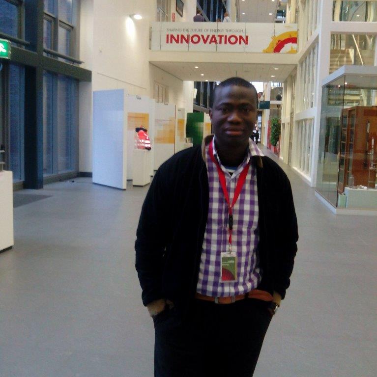 Tosin Oshomoji